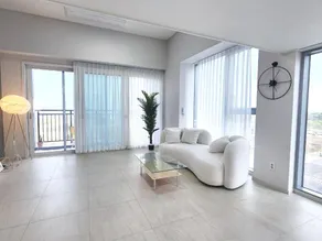 Suite Room Ocean View, Duplex, Netflix, YouTube, Gym, Free Parking, 15 Minutes from Incheon Airport - Image 1