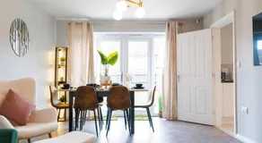Luxe 3BR - 8 Min to Town Centre - Bradgate Park Leicester - Parking - Garden - Image 2