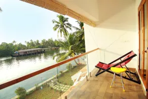 Water's Edge Villas - Image 3