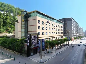 Manzhou Hotel - Image 5