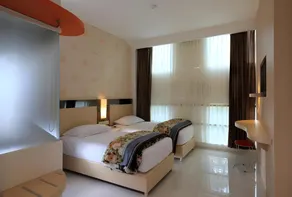 Hotel Dewarna Sutoyo Malang - Image 2