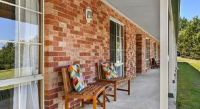 Highfields - Rural Entertainer with Valley Views - Image 4