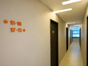 Econtel Queensbay - Image 5