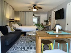Beautiful And Comfortable Home and studios   - Image 3
