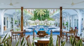 Seashell Resort - Image 2