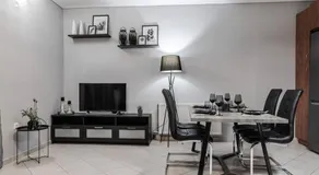 Luxury Beach House - Image 3