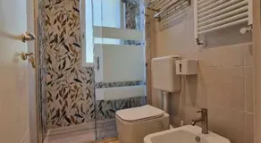 Dolce 2 bedrooms Apartment Milano 2mins to Rho Fiera & 25mins to Duomo Centre & 100m to Metro - Image 2