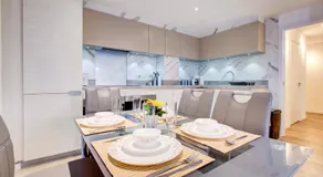 Modern 2 Bedroom 2 Bathroom Apartment 10 Mins to Excel London & Canary Wharf - Image 5