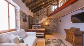 Portole Suites - Image 2