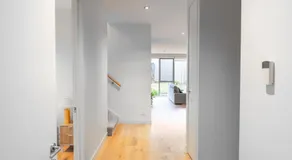 Shared House in Melbourne - Image 5