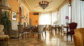 Grand Hotel De Londres - Image 5