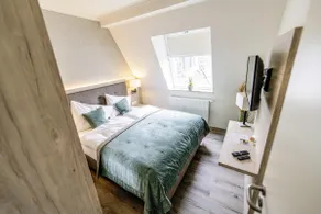 Small double room 1 - Image 3
