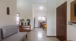 Aptos completos em cond. com piscina a 500m da Praia de Taperapuã - ENLs - Image 2