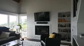 Panoramic Ski Slope Views, private sauna, dogs ok - Image 2