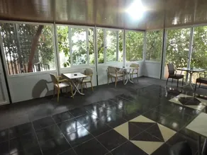 Uyar Palace - Image 2