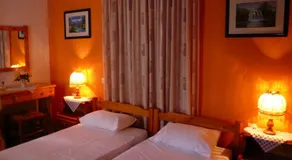Liossis Rooms & Apartments - Image 2