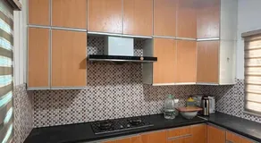 D Corner Lot Homestay Bangi - Image 3