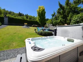 Jacuzzi Retreat, Ardennes - Image 5