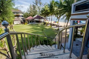 The Uncle beach resort and Seaside residence - Image 4
