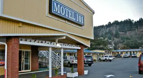 Motel 101 - Image 3