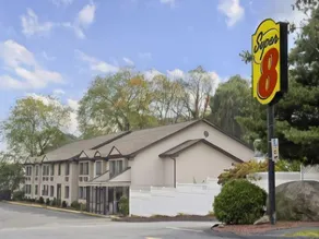 Super 8 by Wyndham Nyack NY - Image 2