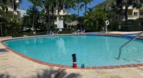 Marvilla - Coastal Condo Poolside & Ocean View - Image 3