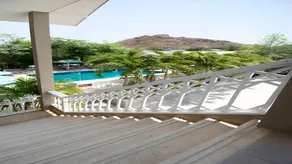Highway Hotel - Image 5