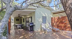 Blue House At Bigoon - Image 4