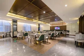 Atour Hotel Guilin Two Rivers and Four Lakes Elephant Trunk Hill - Image 4