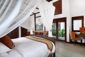 Fully Serviced Villa with Private Pool close to Echo Beach - Image 4