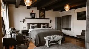 Hotel Chapter - Image 2
