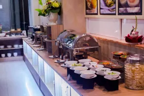 Grand Parama Hotel - Image 5