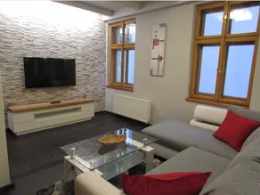 In Centre Prague Large Design Flat 8 Beds ❤️ - Image 3