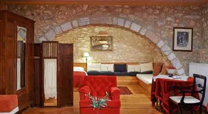 Elaion Guesthouse - Image 5