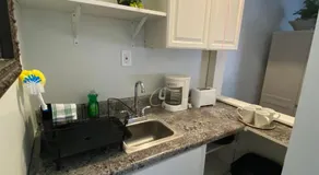 Two bedroom, living/dining room - Image 3