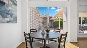 Fairlight Luxe Escape 4BR with Parking - Image 3