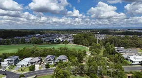 Golf Course Frontage House - Image 3