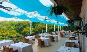 Royal Senyiur Hotel - Image 4