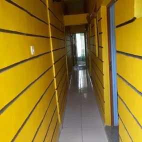 Golden Bay Hotel - Image 4