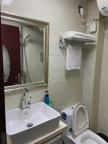 Jishishan Sunshine Guesthouse - Image 2