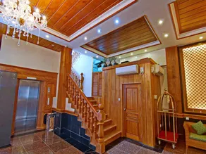 Royal Pearl Hotel - Image 2