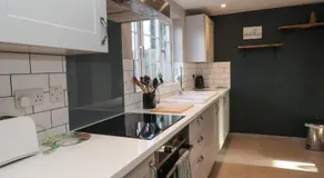1 Bed in Benhall oc-2bg - Image 5