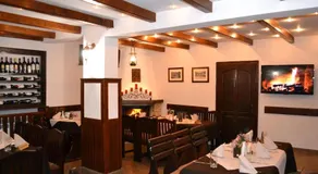 Family Hotel and Restaurant Varosha 2003 - Image 3