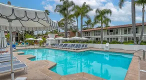 Heated Pool & Hot Tub Access, Walk 2 Omni Resort, Free Parking, Wi-Fi, Washer & Dryer - Image 3