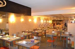 Hôtel Le Bretagne Saint-Nazaire - Image 2