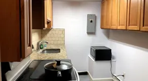 Beautiful 2 Bedroom Suite - Image 4