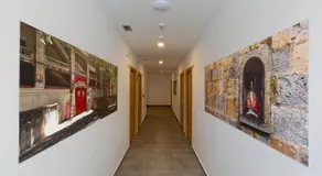 IRAIPE Pamplona Hostal Auto Check-in - Image 4