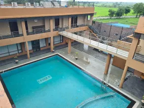 Club Mango Resort - Image 2