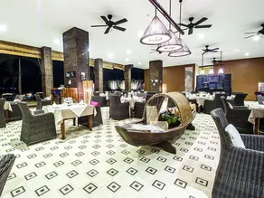 The Island Lodge - Image 2
