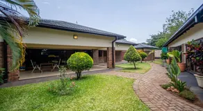 The Victoria Falls Deluxe Suites - Image 4